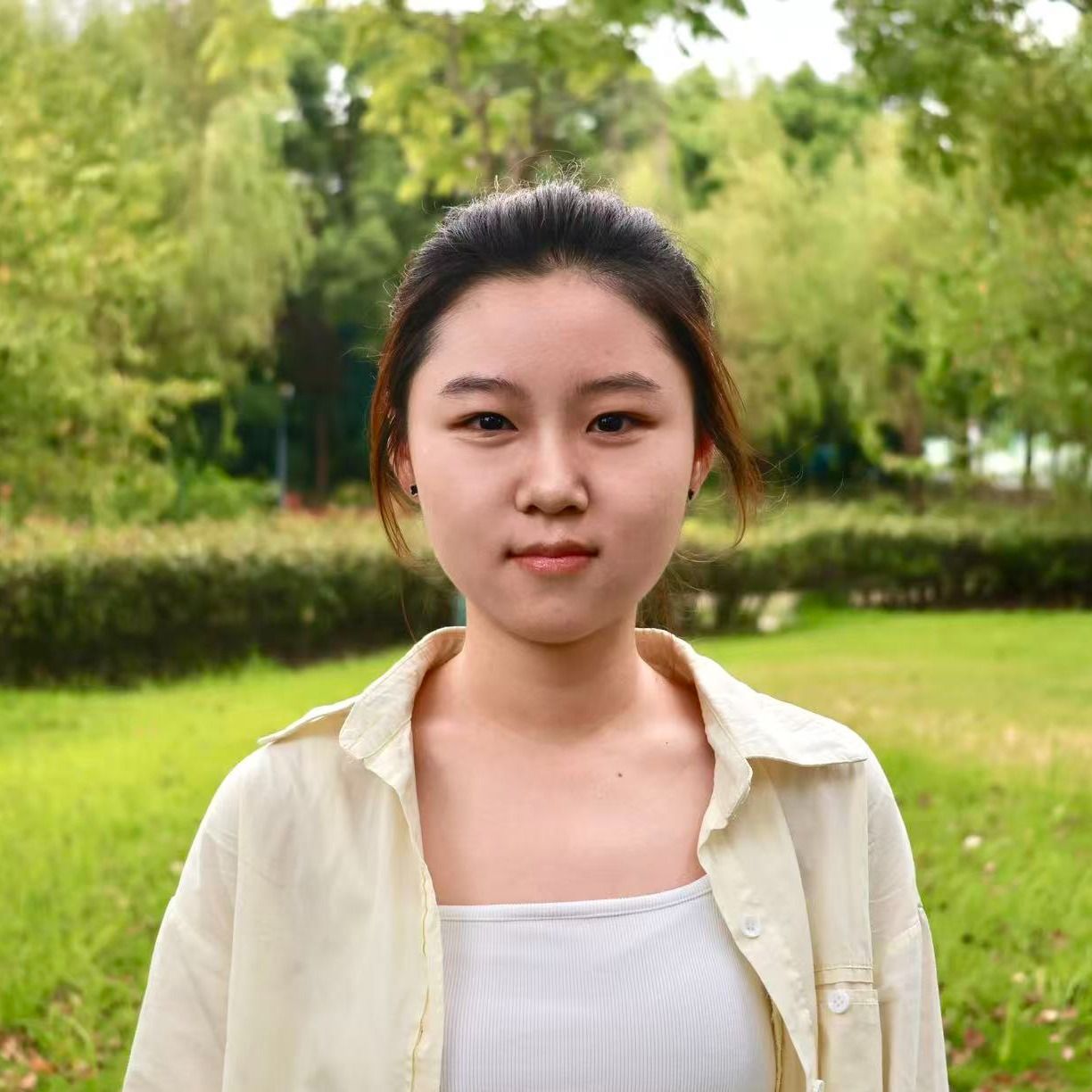 井飒 